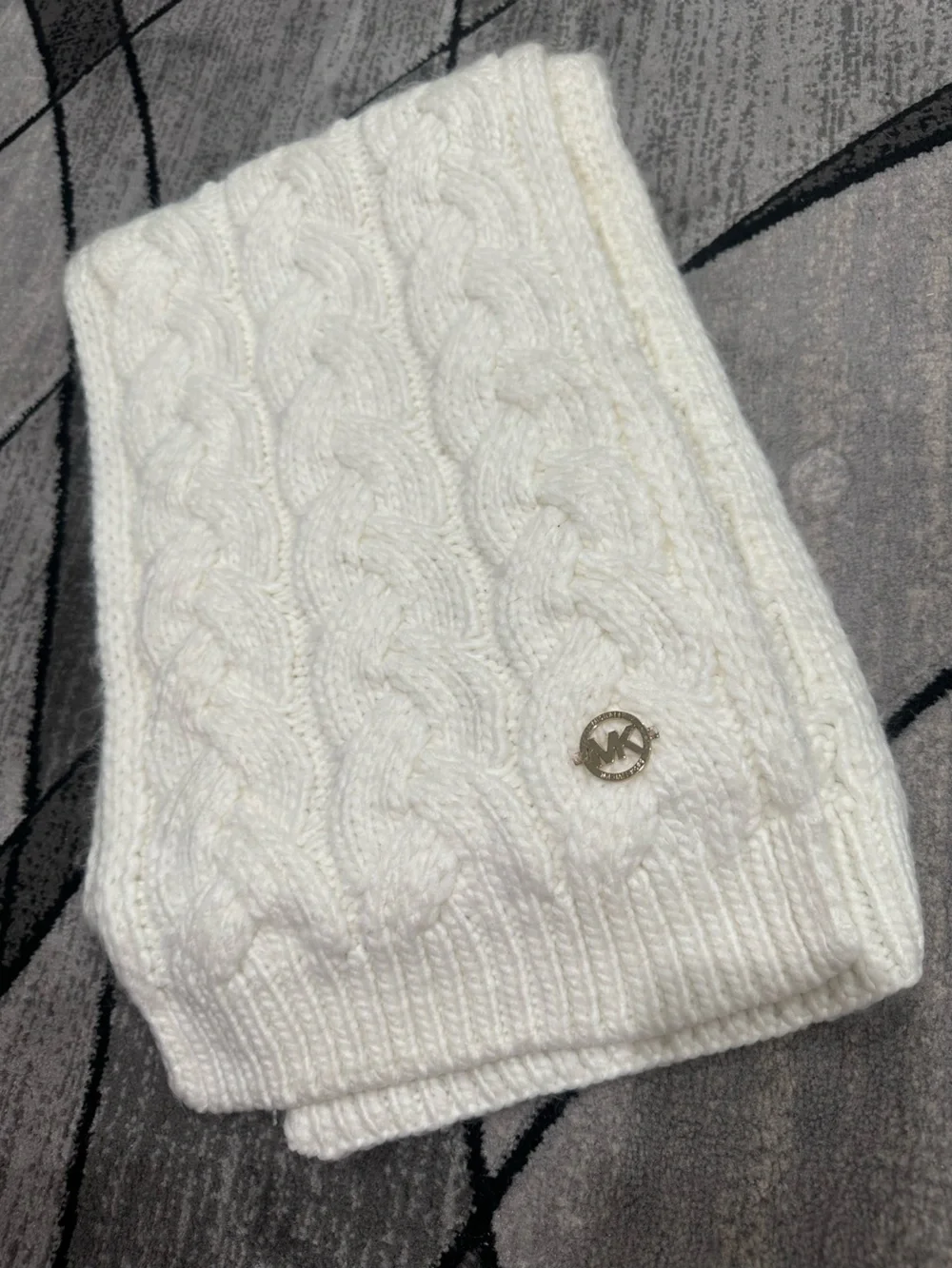 Cable Knit White Scarf with Accent Button